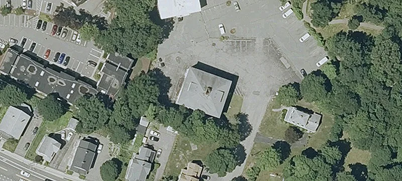 Spacious Building in Stoughton