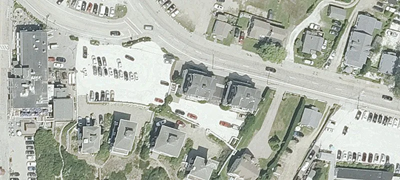 Versatile Condo Near Beach Access