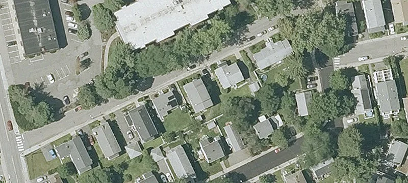 Spacious Multifamily Home in Cambridge