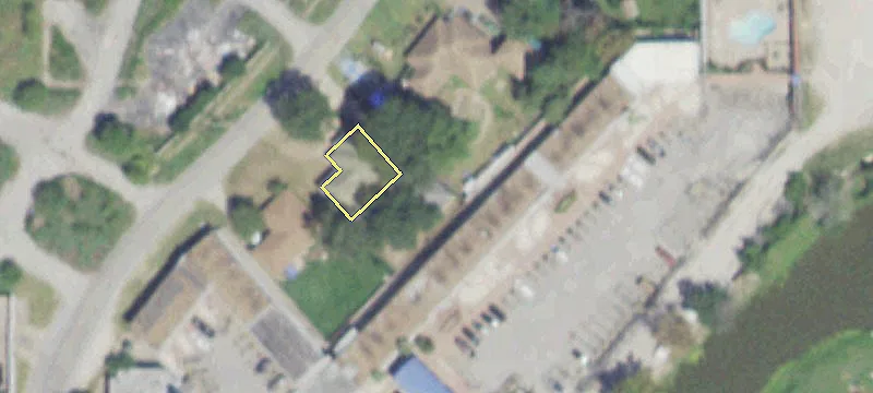 Income-Potential Property with Two Buildings