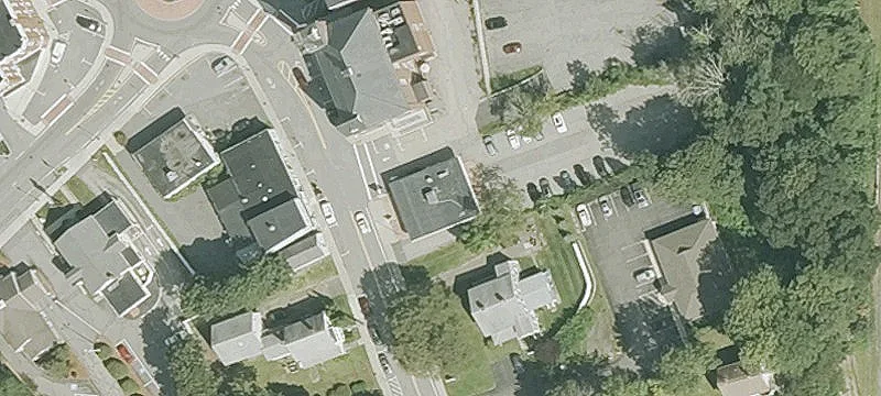 Merrimac Commercial Building For Sale