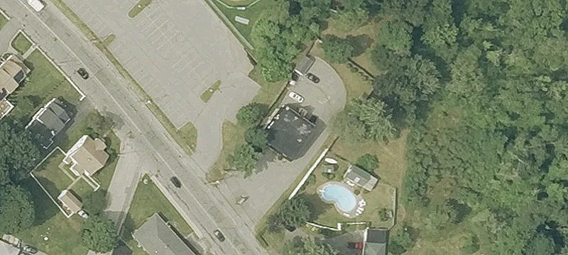 Well-Located Commercial Suite For Rent