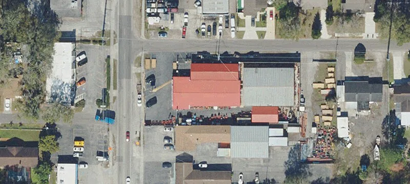 Industrial/Retail Space on Armenia Avenue
