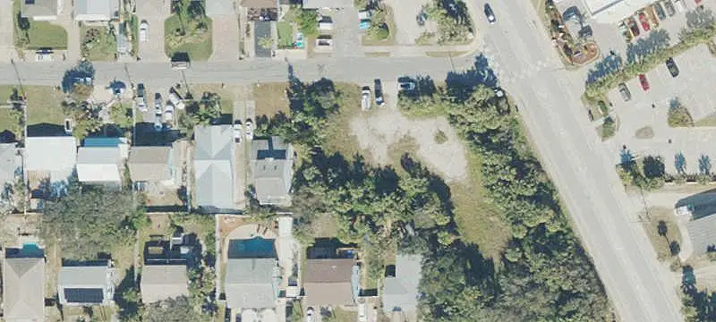 Vacant Lot Near Beach Access