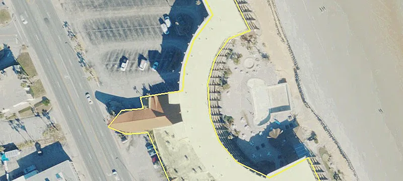 Direct Oceanfront Condo at Hawaiian Inn