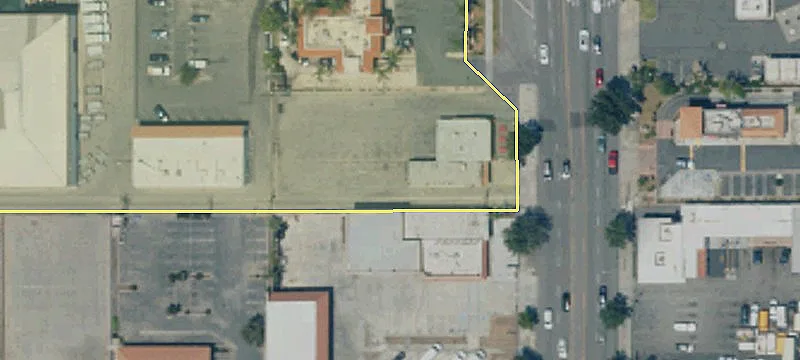 Prime Retail Shop in Fontana