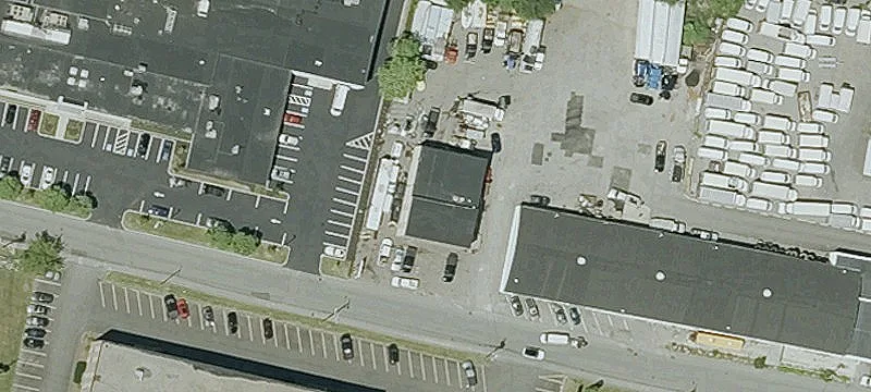 Versatile Commercial Building For Lease