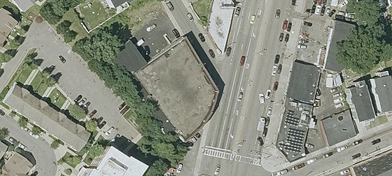 Versatile Mixed-Use Commercial Building