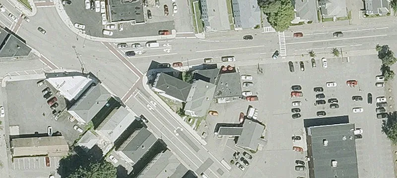 Storefront Property with Spacious Interior