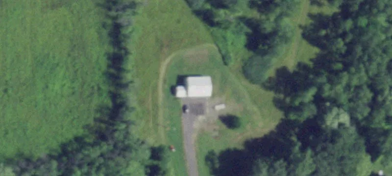 Commercial Acres with Auto Repair
