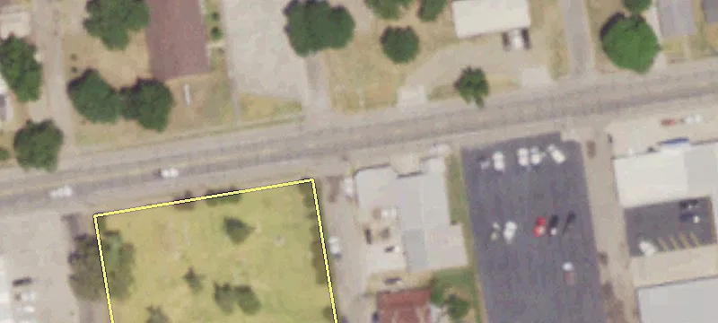 Versatile Commercial Building in Clarksville