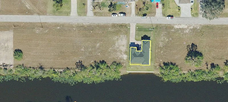 Cape Coral Canal Lot