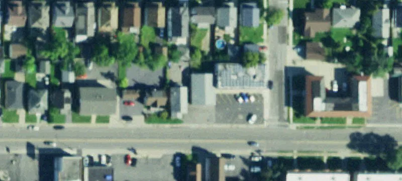 Kenmore Avenue Commercial Building