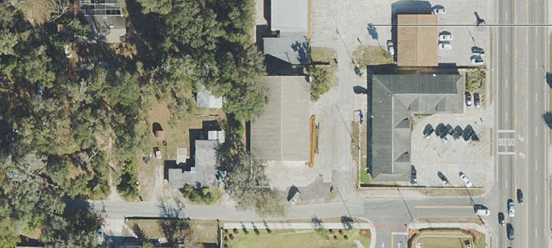 Versatile Commercial Building on Volusia Ave