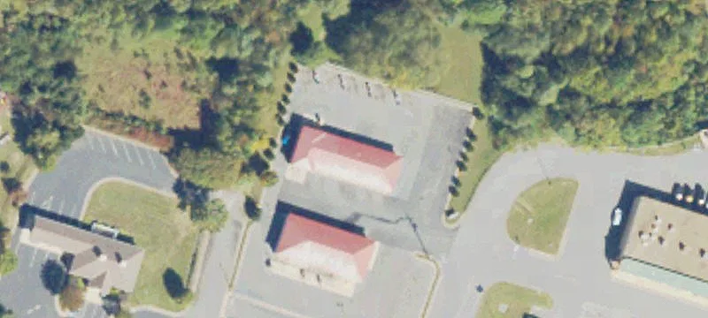 Open Bay Automotive Space