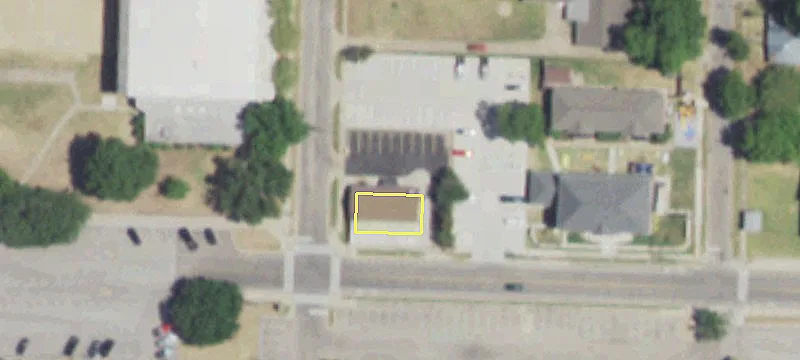 Prime Commercial Building Near University