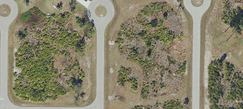 Residential Lot in Rotonda Sands