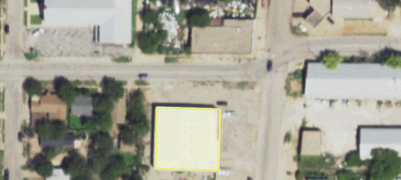 High Traffic Corner Lot