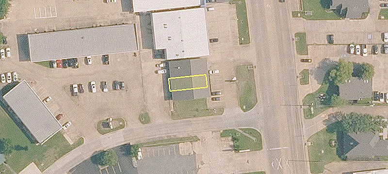 Airline Drive Retail/Office Space