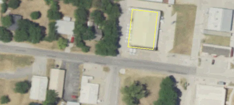 Commercial Property in Growing Town