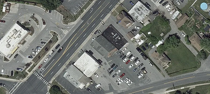 Two-Level Retail/Office Investment Opportunity