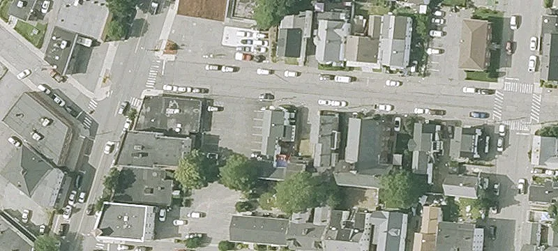 Rare Triplex Near Transportation