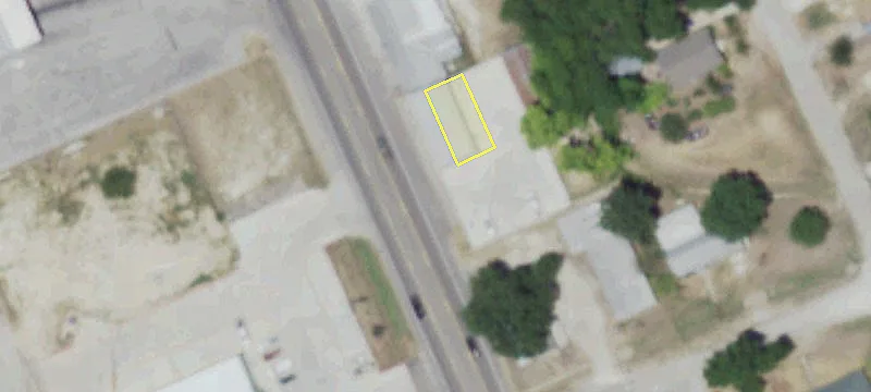 Updated Corner Lot Office/Retail