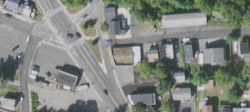 Versatile Commercial Building on Route 9W