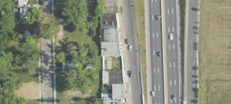 High Visibility Commercial Space