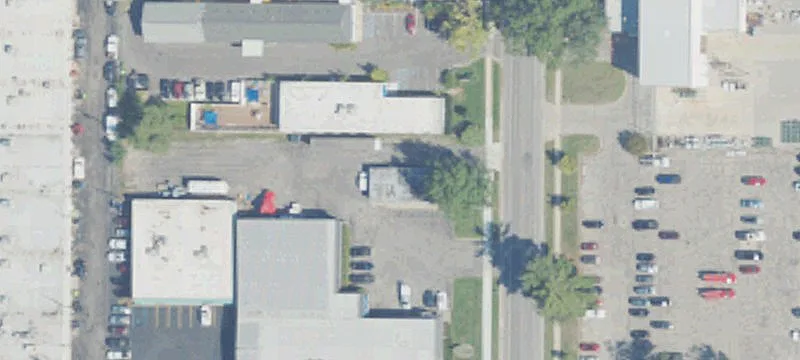 Freestanding Retail Building in Traverse