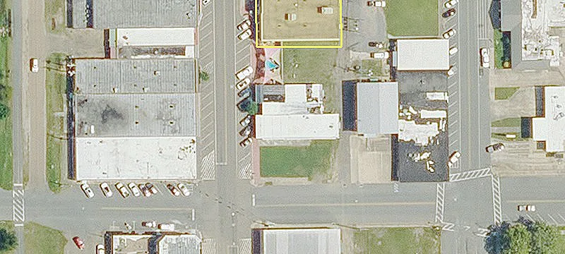 Downtown Commercial Building in Springhill
