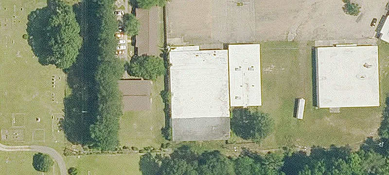 Versatile Commercial Building in Minden