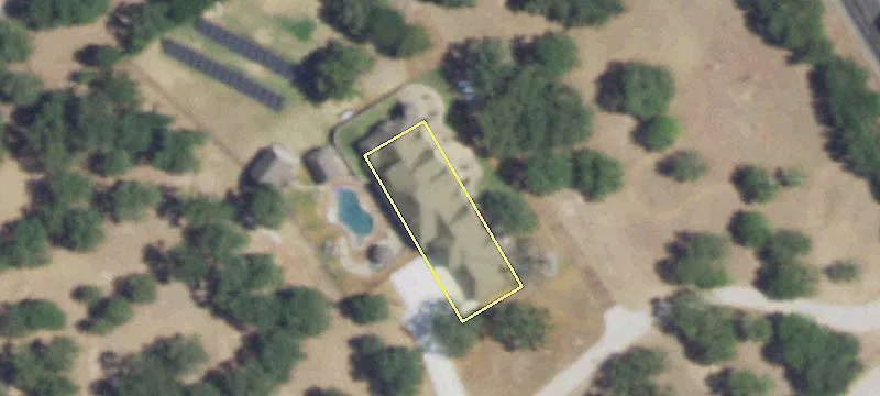 Granbury Estate with Equestrian Facilities
