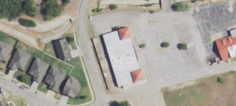 Restaurant/Bar Space in High-Traffic Area