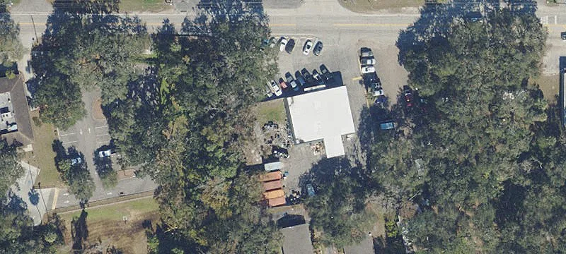 Versatile Building in Growing Riverview
