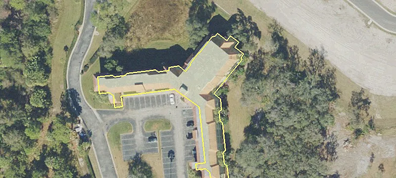 Suite-Style Condo Near Attractions