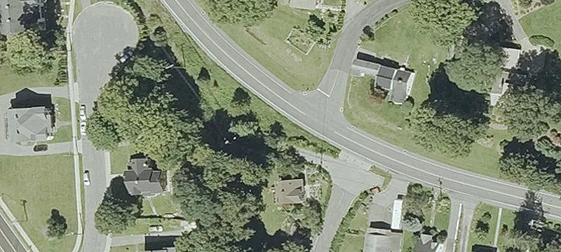 Three-Bay Garage Near Town