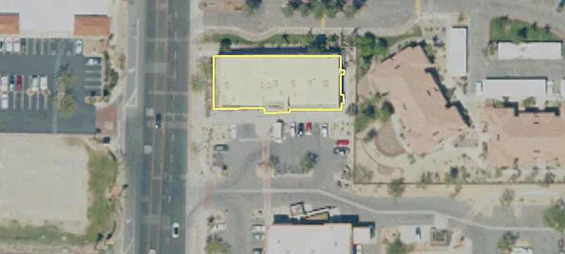 Retail Space in Vista Chino Village
