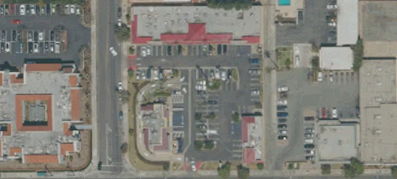 Golden Circle Retail Center Space