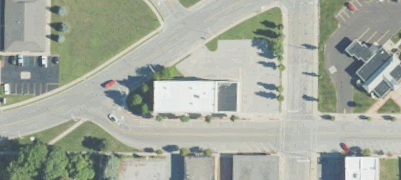 Mixed-Use Building in Midland District