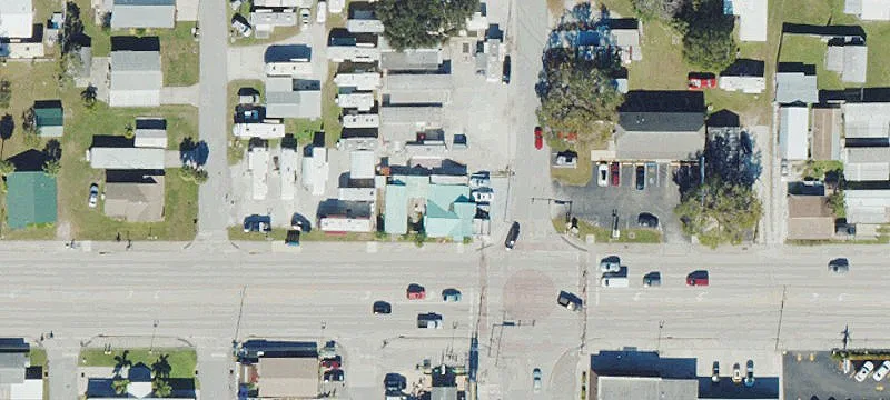 Pinecraft Mixed-Use Income Opportunity