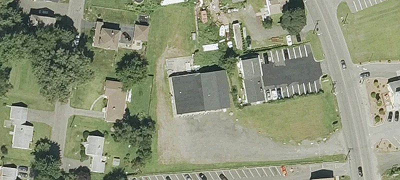 Versatile Mixed-Use Commercial Property
