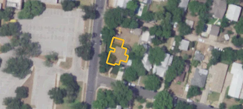 Oakmont Heights Corner Lot Opportunity