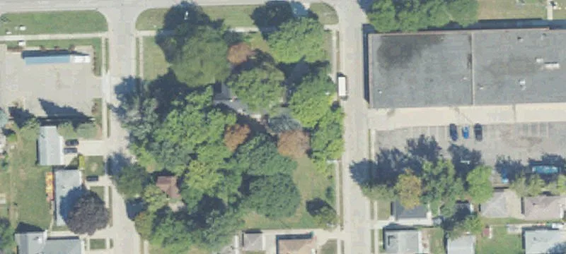 Historic Farmhouse for Commercial Use