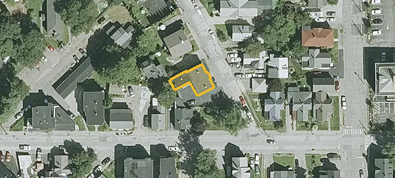 Spacious Multi-Family Investment Opportunity