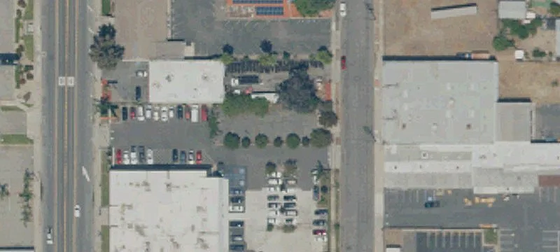 Unique Commercial Property Near Downtown