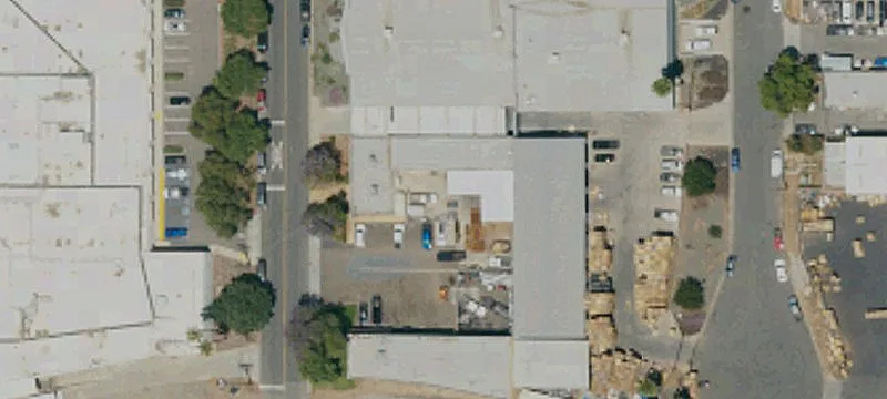 Freestanding Building with Private Yard