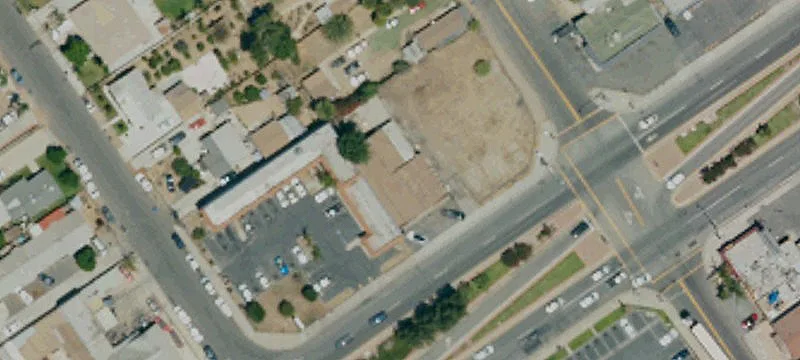 Corona Commercial Building with Warehouse