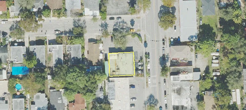 Freestanding Commercial Building in Miami