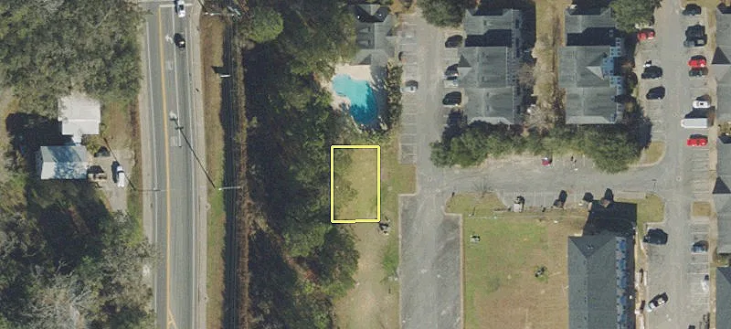 Four Townhomes in Tallahassee Community